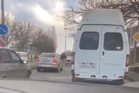 Дорожная разборка в Пятигорске: видео